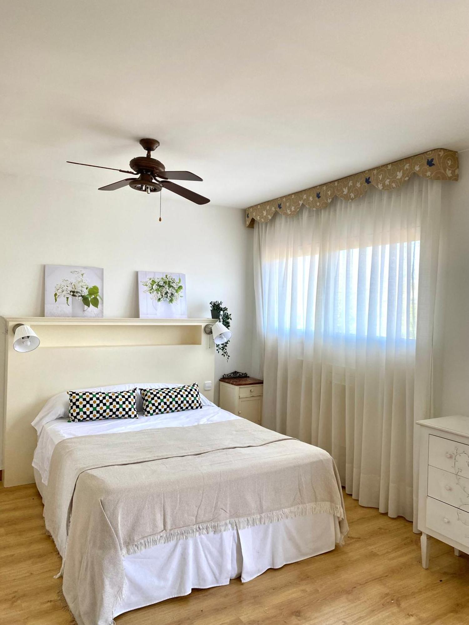 Villa Isabel Sitges, Rocamar ซาน เปเร เด ริเบส ภายนอก รูปภาพ